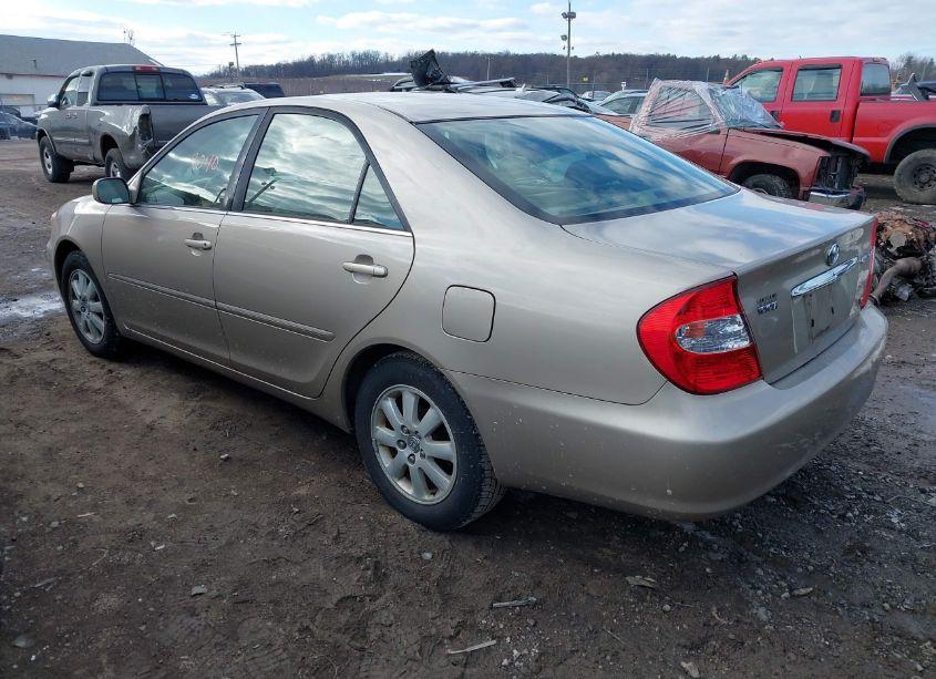 Photo 3 of 2003 Toyota Camry XLE V6 (VIN 4T1BF32K83U552135)