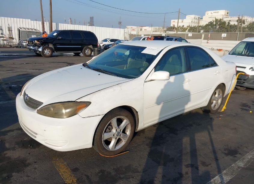 Photo 2 of 2004 Toyota Camry LE V6 (VIN 4T1BF32K84U078639)
