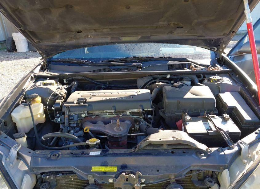 Photo 10 of 2004 Toyota Camry LE V6 (VIN 4T1BF32K84U078981)