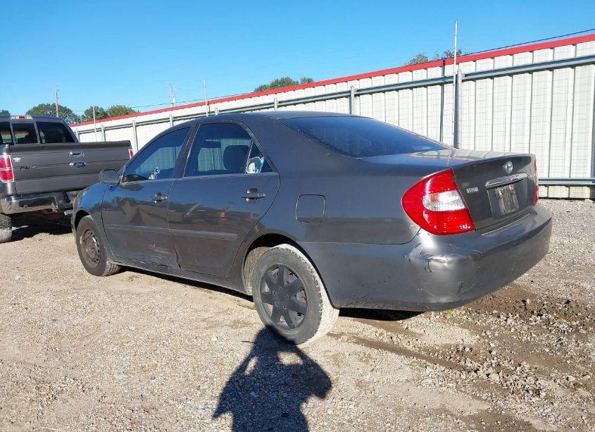 Photo 3 of 2004 Toyota Camry LE V6 (VIN 4T1BF32K84U078981)