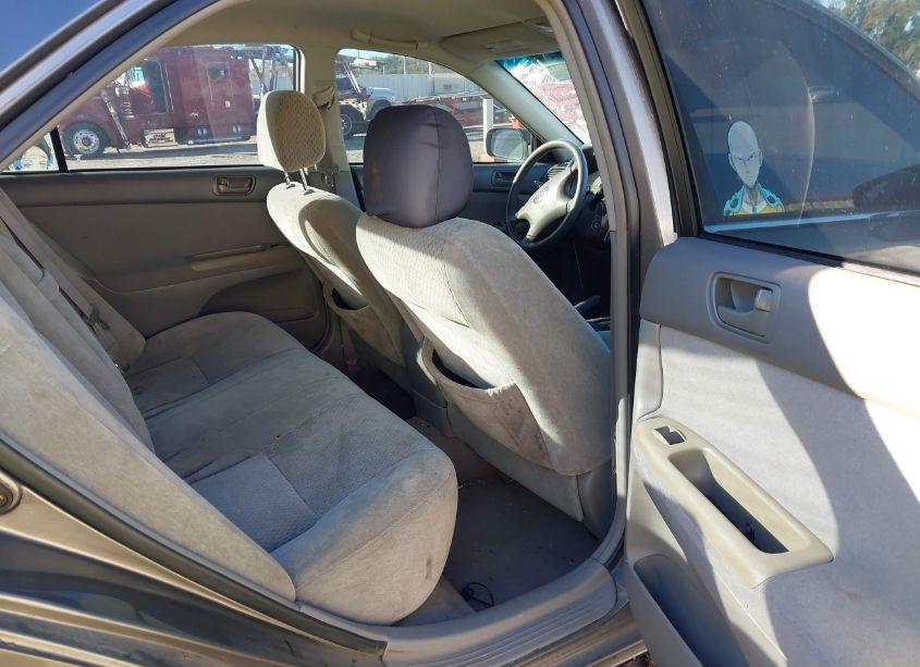 Photo 8 of 2004 Toyota Camry LE V6 (VIN 4T1BF32K84U078981)