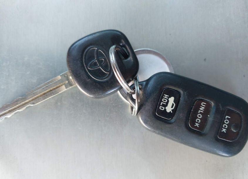 Photo 11 of 2004 Toyota Camry LE V6 (VIN 4T1BF32K84U576159)