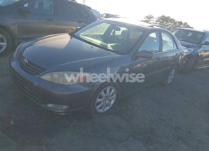 Photo 2 of 2004 Toyota Camry XLE V6 (VIN 4T1BF32K84U578476)