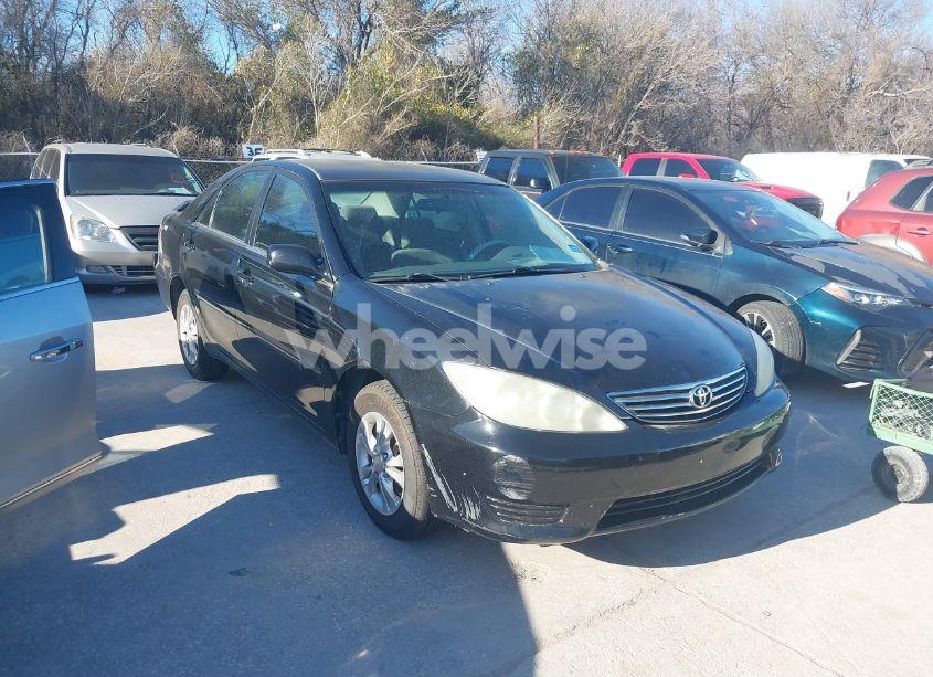 2005 Toyota Camry LE V6 (VIN 4T1BF32K85U090436) main photo