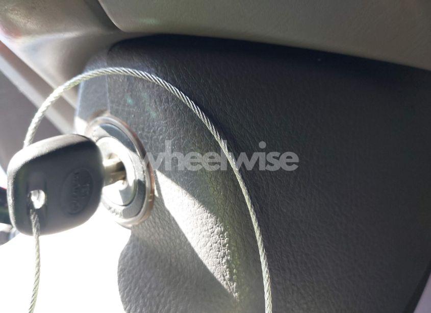 Photo 11 of 2005 Toyota Camry LE V6 (VIN 4T1BF32K85U090436)