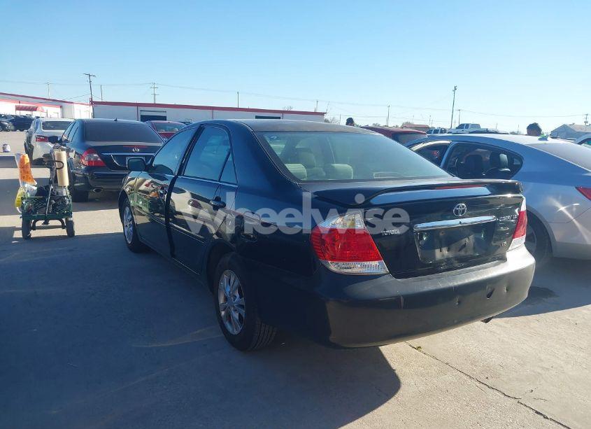 Photo 3 of 2005 Toyota Camry LE V6 (VIN 4T1BF32K85U090436)