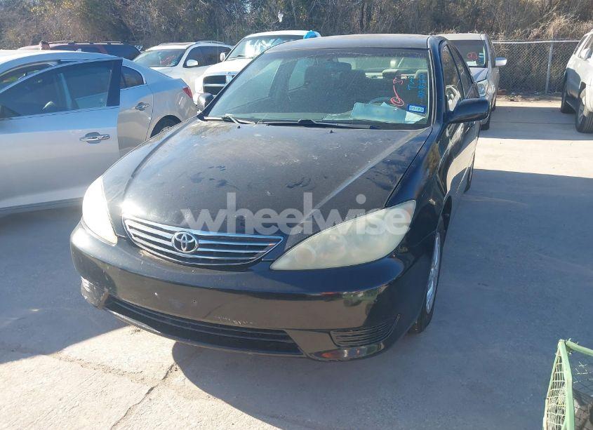 Photo 6 of 2005 Toyota Camry LE V6 (VIN 4T1BF32K85U090436)