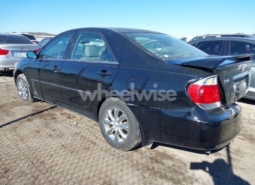 Photo 3 of 2005 Toyota Camry XLE V6 (VIN 4T1BF32K85U091666)
