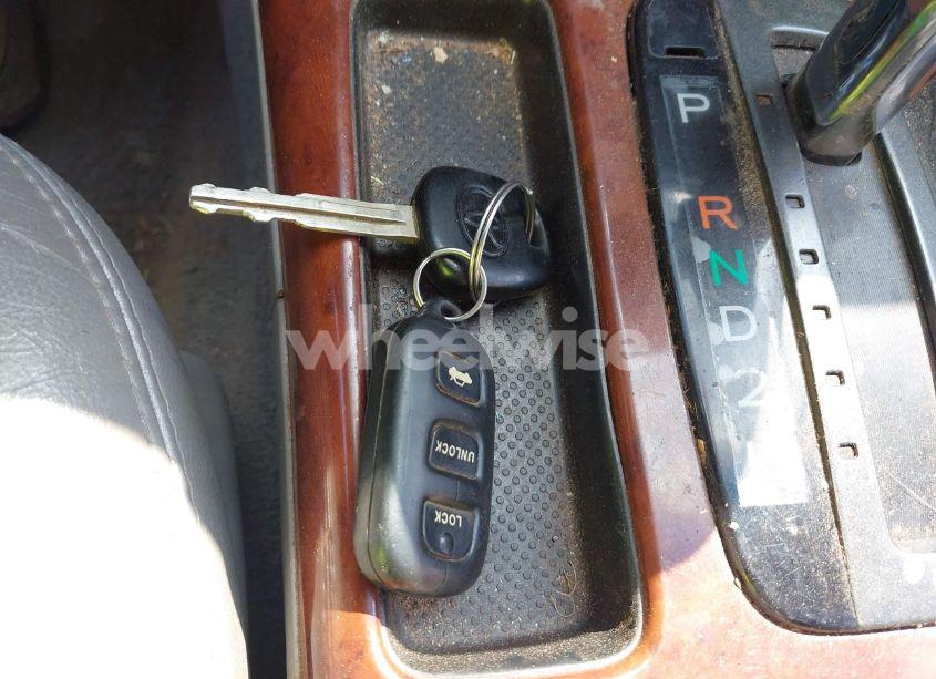 Photo 11 of 2002 Toyota Camry XLE V6 (VIN 4T1BF32K92U026546)