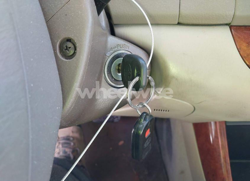 Photo 11 of 2003 Toyota Camry (VIN 4T1BF32K93U041467)