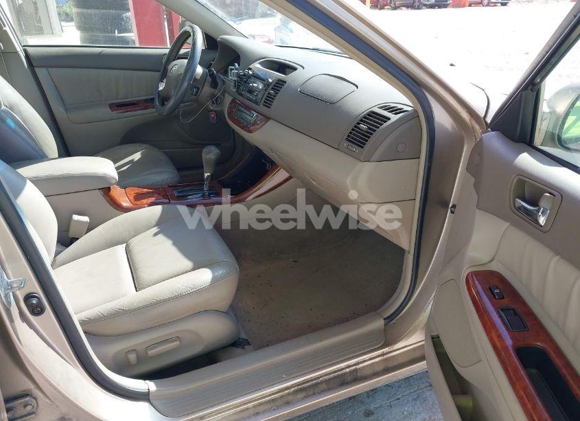 Photo 5 of 2003 Toyota Camry (VIN 4T1BF32K93U041467)