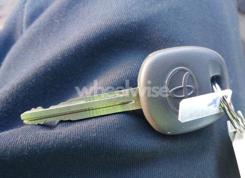 Photo 11 of 2004 Toyota Camry LE V6 (VIN 4T1BF32K94U063857)