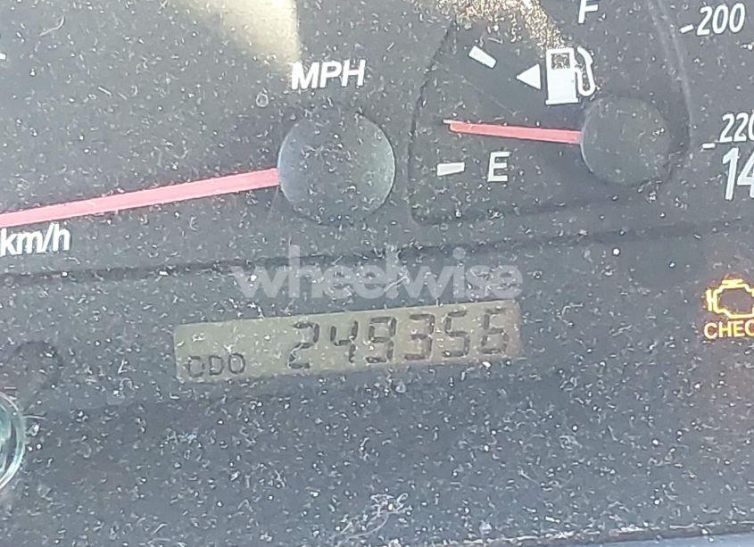 Photo 15 of 2004 Toyota Camry LE V6 (VIN 4T1BF32K94U063857)