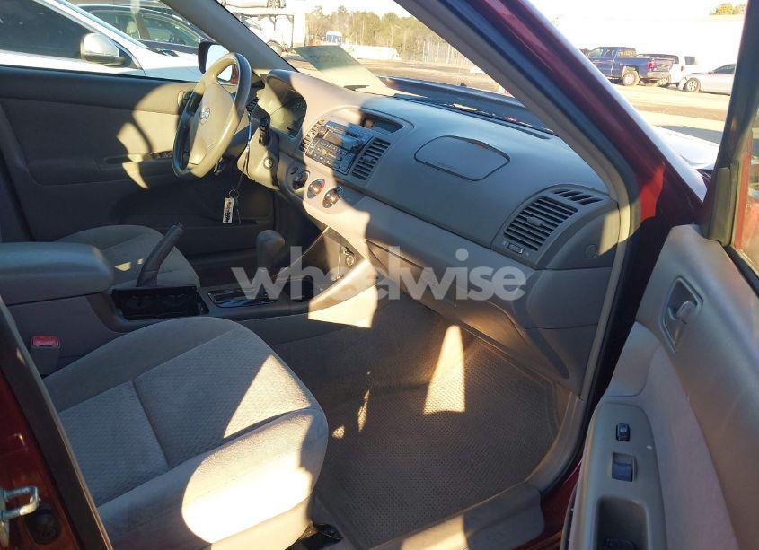 Photo 5 of 2004 Toyota Camry LE V6 (VIN 4T1BF32K94U063857)