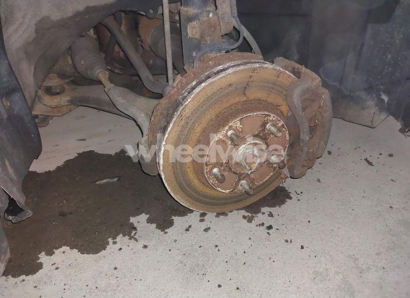 Photo 12 of 2004 Toyota Camry LE V6 (VIN 4T1BF32K94U570743)