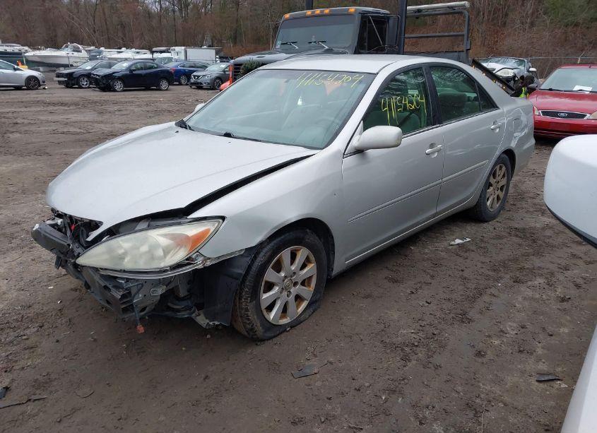 Photo 2 of 2004 Toyota Camry LE V6 (VIN 4T1BF32K94U579085)