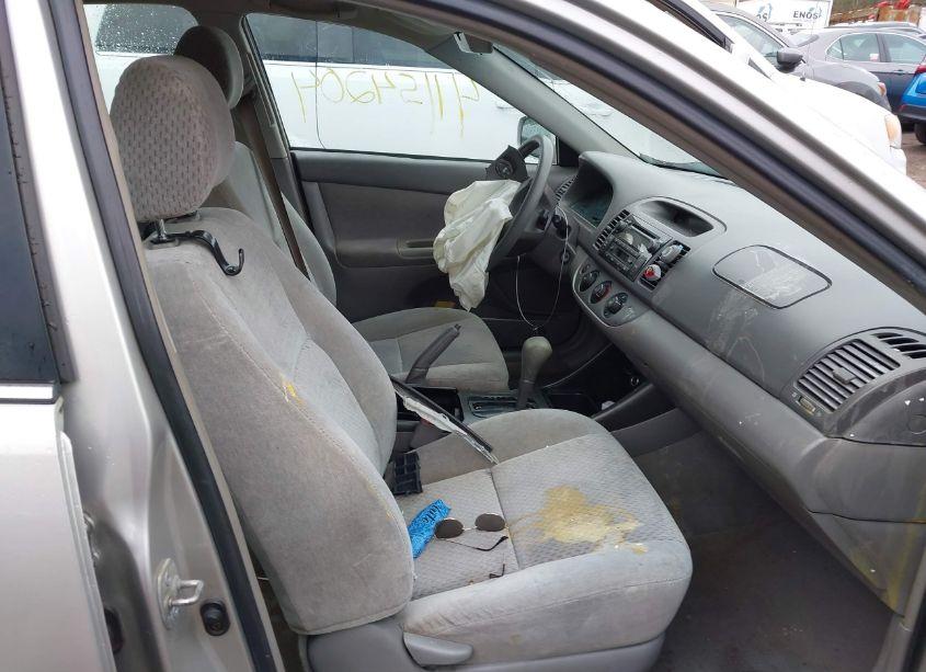 Photo 5 of 2004 Toyota Camry LE V6 (VIN 4T1BF32K94U579085)