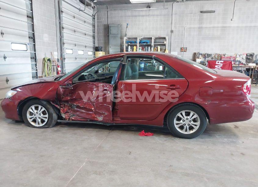 Photo 14 of 2005 Toyota Camry LE V6 (VIN 4T1BF32K95U109656)