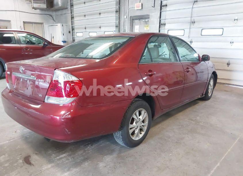 Photo 4 of 2005 Toyota Camry LE V6 (VIN 4T1BF32K95U109656)