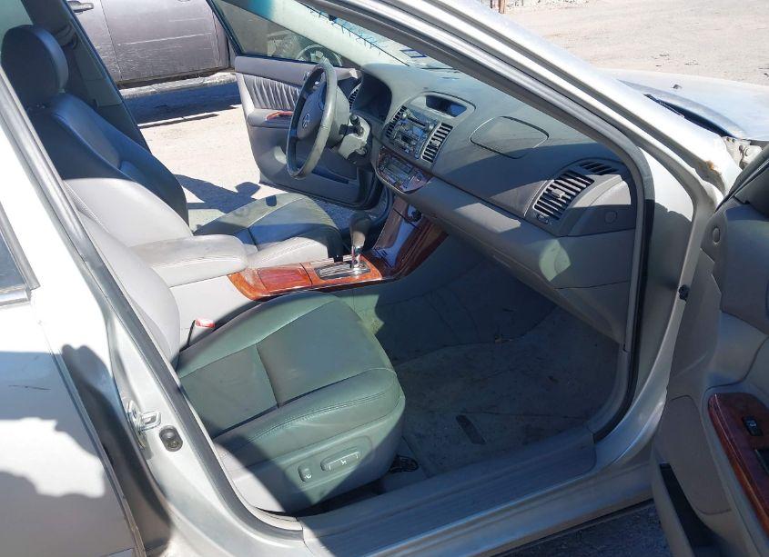 Photo 10 of 2005 Toyota Camry XLE V6 (VIN 4T1BF32K95U601958)