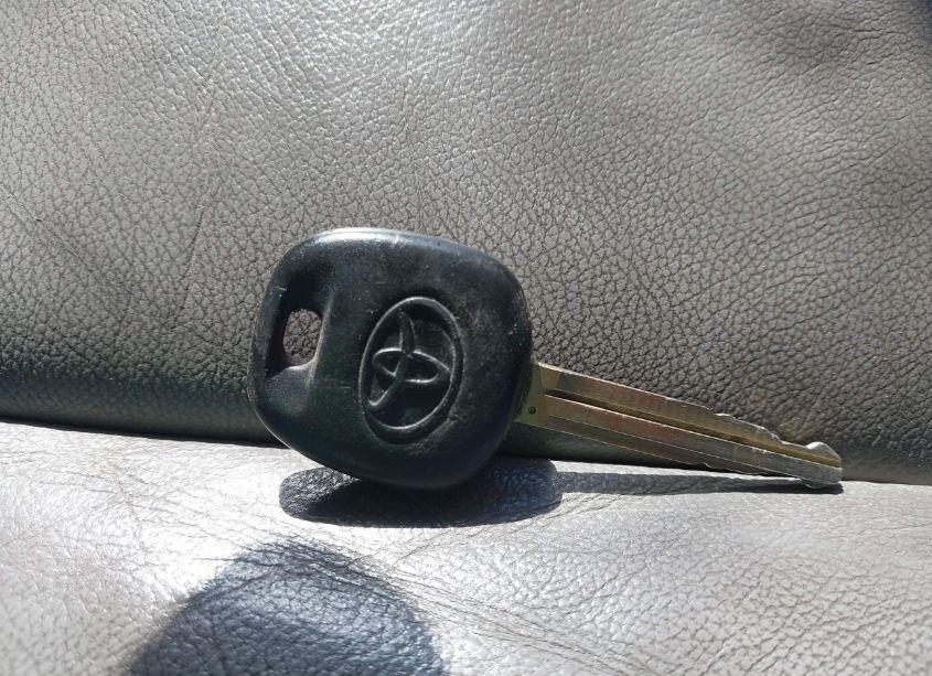 Photo 11 of 2005 Toyota Camry XLE V6 (VIN 4T1BF32K95U601958)