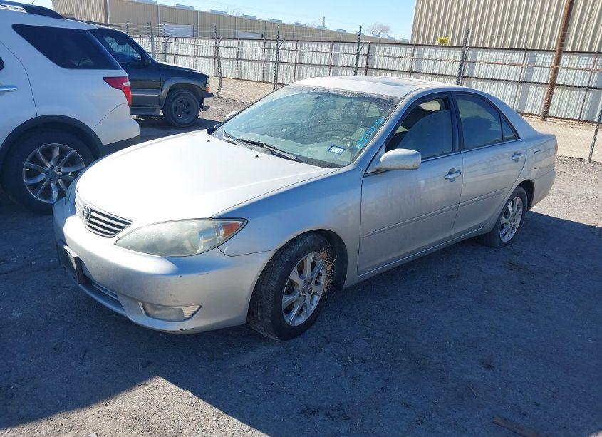 Photo 2 of 2005 Toyota Camry XLE V6 (VIN 4T1BF32K95U601958)