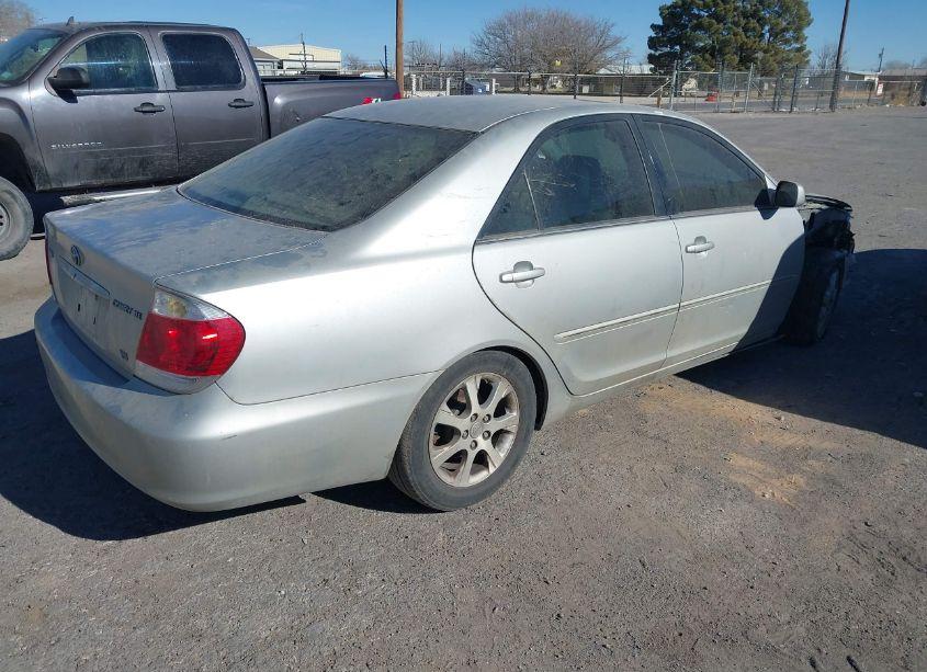 Photo 4 of 2005 Toyota Camry XLE V6 (VIN 4T1BF32K95U601958)