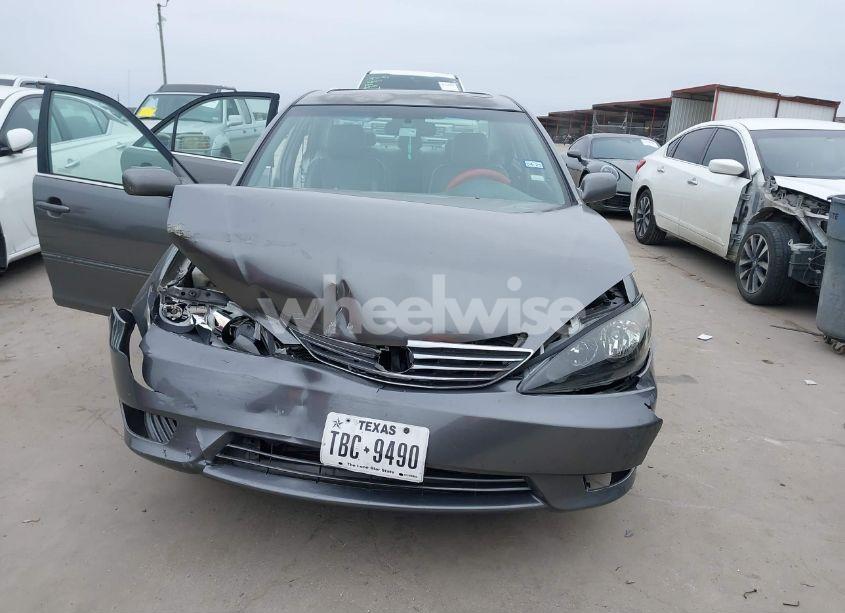 Photo 13 of 2005 Toyota Camry XLE V6 (VIN 4T1BF32K95U617917)
