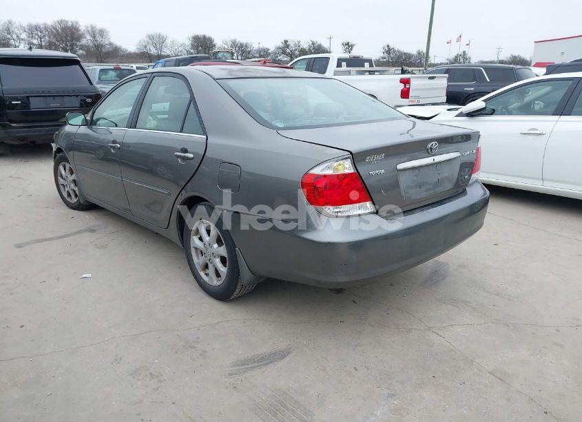 Photo 3 of 2005 Toyota Camry XLE V6 (VIN 4T1BF32K95U617917)