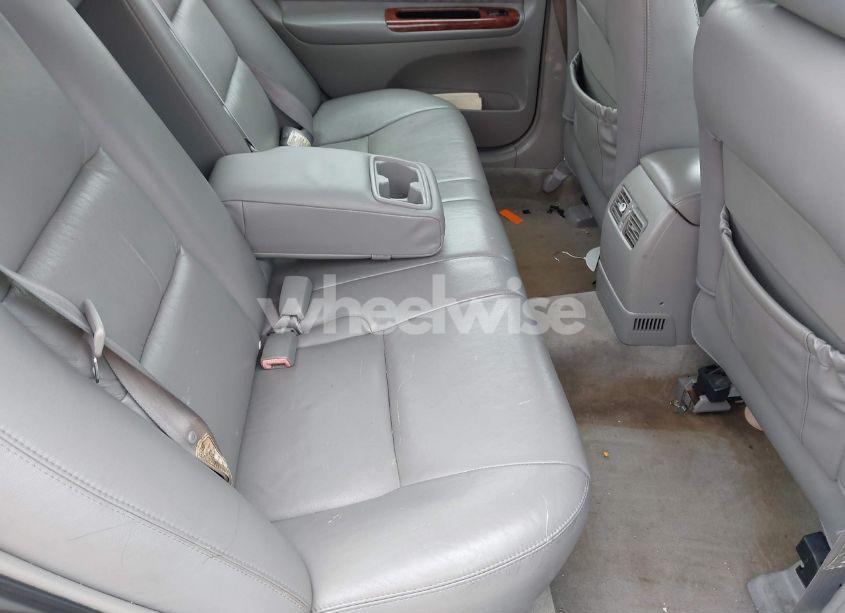 Photo 8 of 2005 Toyota Camry XLE V6 (VIN 4T1BF32K95U617917)