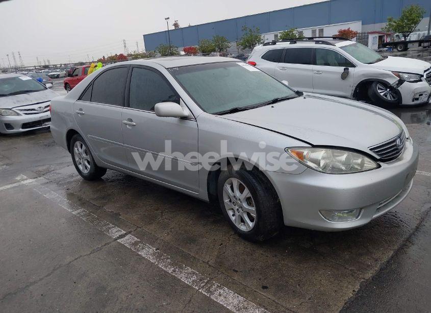 2006 Toyota Camry XLE V6 (VIN 4T1BF32K96U112932) main photo