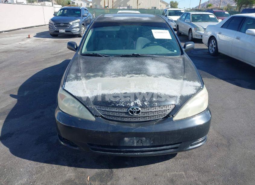 Photo 6 of 2002 Toyota Camry LE V6 (VIN 4T1BF32KX2U029701)