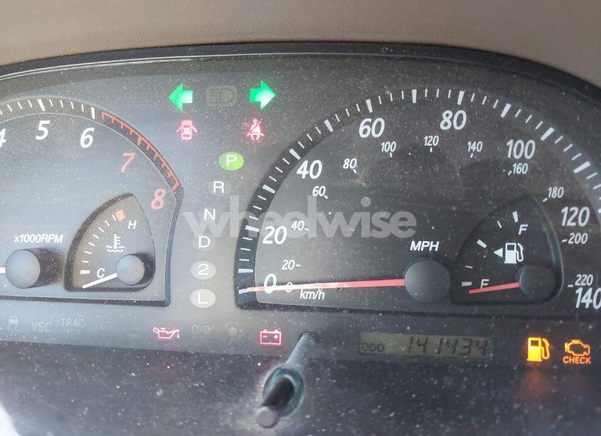 Photo 7 of 2002 Toyota Camry LE V6 (VIN 4T1BF32KX2U034414)