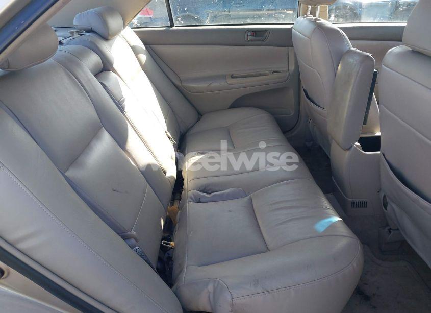 Photo 8 of 2002 Toyota Camry LE V6 (VIN 4T1BF32KX2U034414)