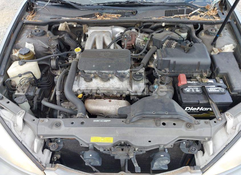 Photo 10 of 2002 Toyota Camry XLE V6 (VIN 4T1BF32KX2U511780)