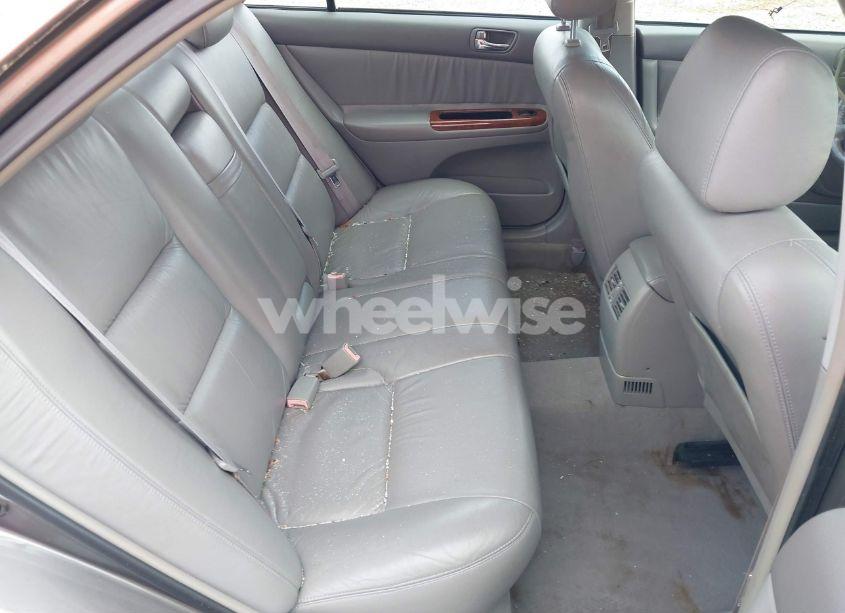 Photo 8 of 2002 Toyota Camry XLE V6 (VIN 4T1BF32KX2U511780)