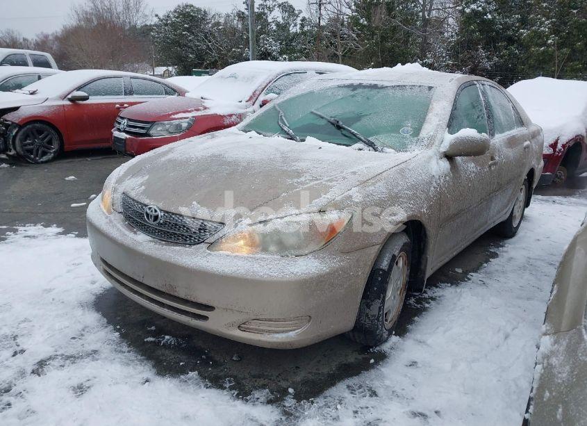 Photo 2 of 2002 Toyota Camry LE V6 (VIN 4T1BF32KX2U517806)