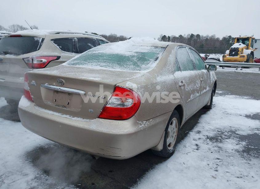 Photo 4 of 2002 Toyota Camry LE V6 (VIN 4T1BF32KX2U517806)
