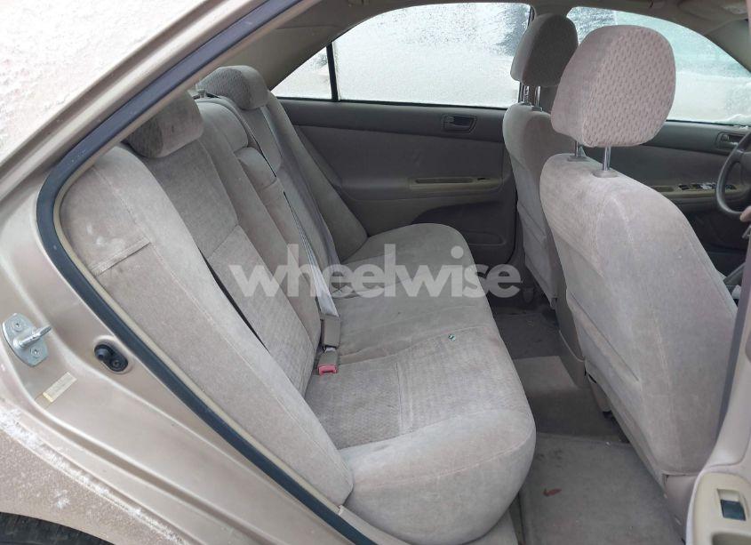 Photo 8 of 2002 Toyota Camry LE V6 (VIN 4T1BF32KX2U517806)