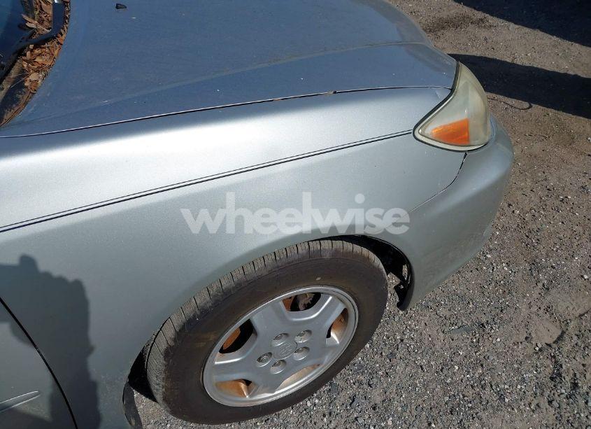 Photo 13 of 2003 Toyota Camry LE V6 (VIN 4T1BF32KX3U563279)