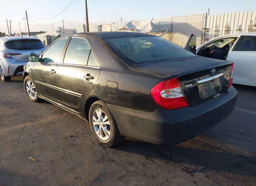 Photo 3 of 2004 Toyota Camry LE V6 (VIN 4T1BF32KX4U072695)