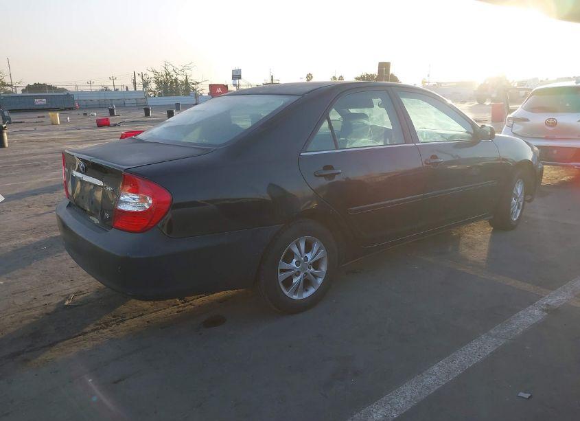 Photo 4 of 2004 Toyota Camry LE V6 (VIN 4T1BF32KX4U072695)