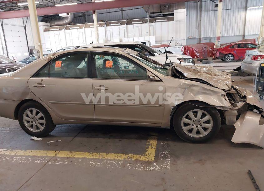 Photo 13 of 2004 Toyota Camry XLE V6 (VIN 4T1BF32KX4U075080)