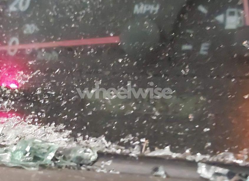 Photo 15 of 2004 Toyota Camry XLE V6 (VIN 4T1BF32KX4U075080)