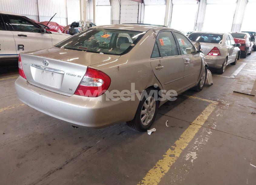 Photo 4 of 2004 Toyota Camry XLE V6 (VIN 4T1BF32KX4U075080)