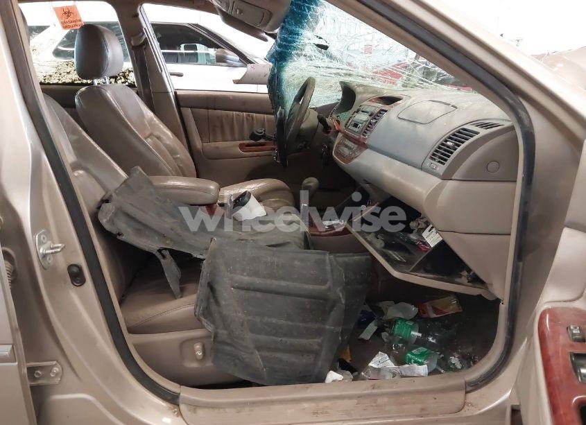 Photo 5 of 2004 Toyota Camry XLE V6 (VIN 4T1BF32KX4U075080)