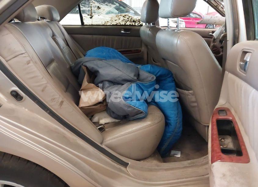 Photo 8 of 2004 Toyota Camry XLE V6 (VIN 4T1BF32KX4U075080)