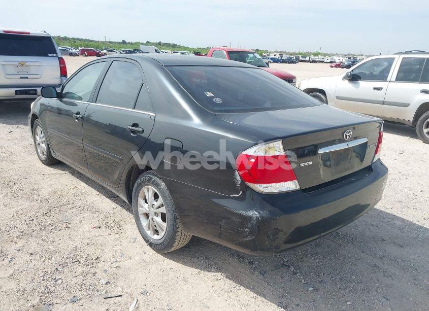 Photo 3 of 2005 Toyota Camry LE V6 (VIN 4T1BF32KX5U615237)