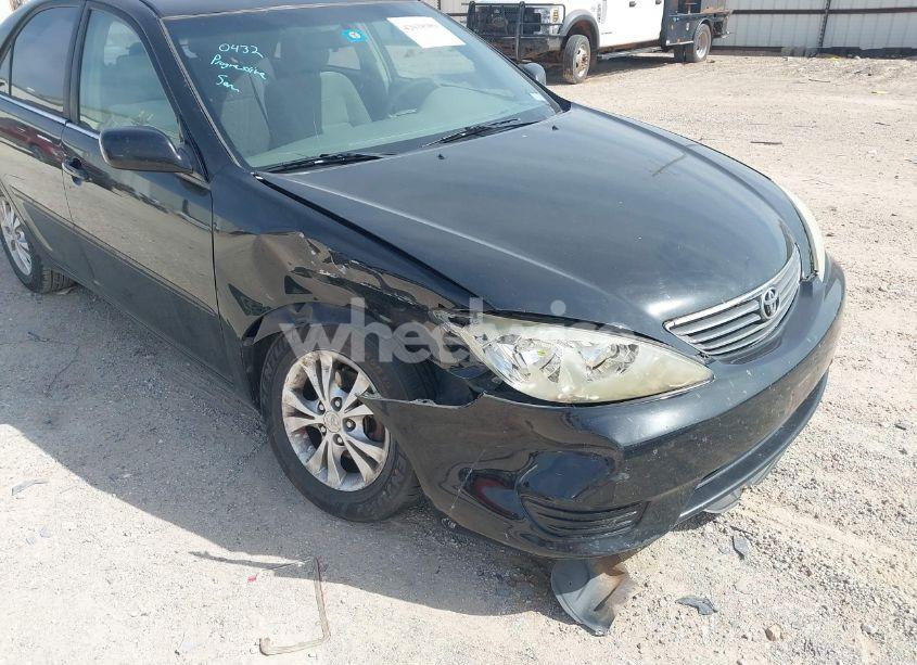 Photo 6 of 2005 Toyota Camry LE V6 (VIN 4T1BF32KX5U615237)