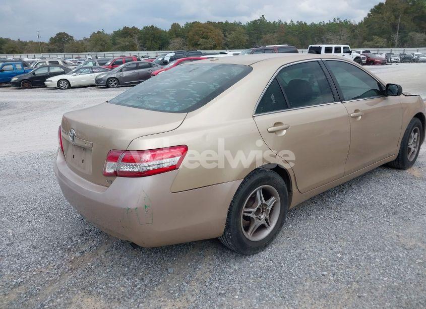 Photo 4 of 2010 Toyota Camry LE (VIN 4T1BF3EK0AU014733)